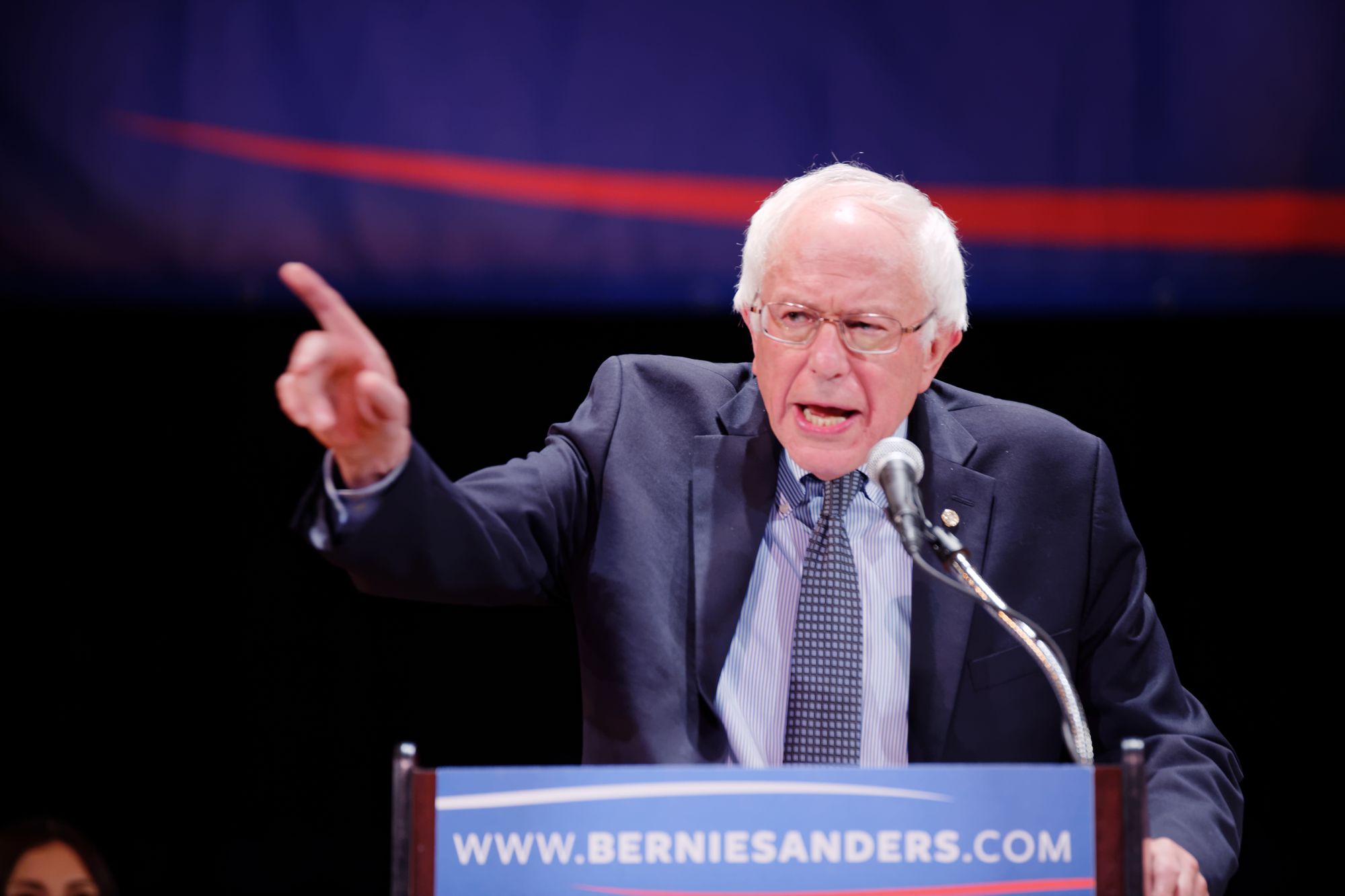 BREAKING: Bernie Sanders LEADING in Latest New Hampshire Poll