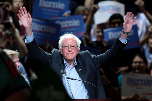 BREAKING: Bernie TODAY Will Announce His 2020 Presidential Run, Says Insider 🔥